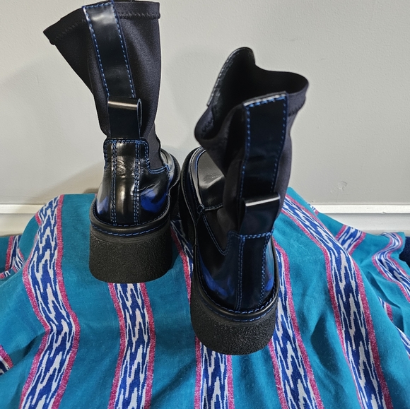 New E8 by MIISTAAMARAH BLUE ANKLE BOOTS - Picture 5 of 9